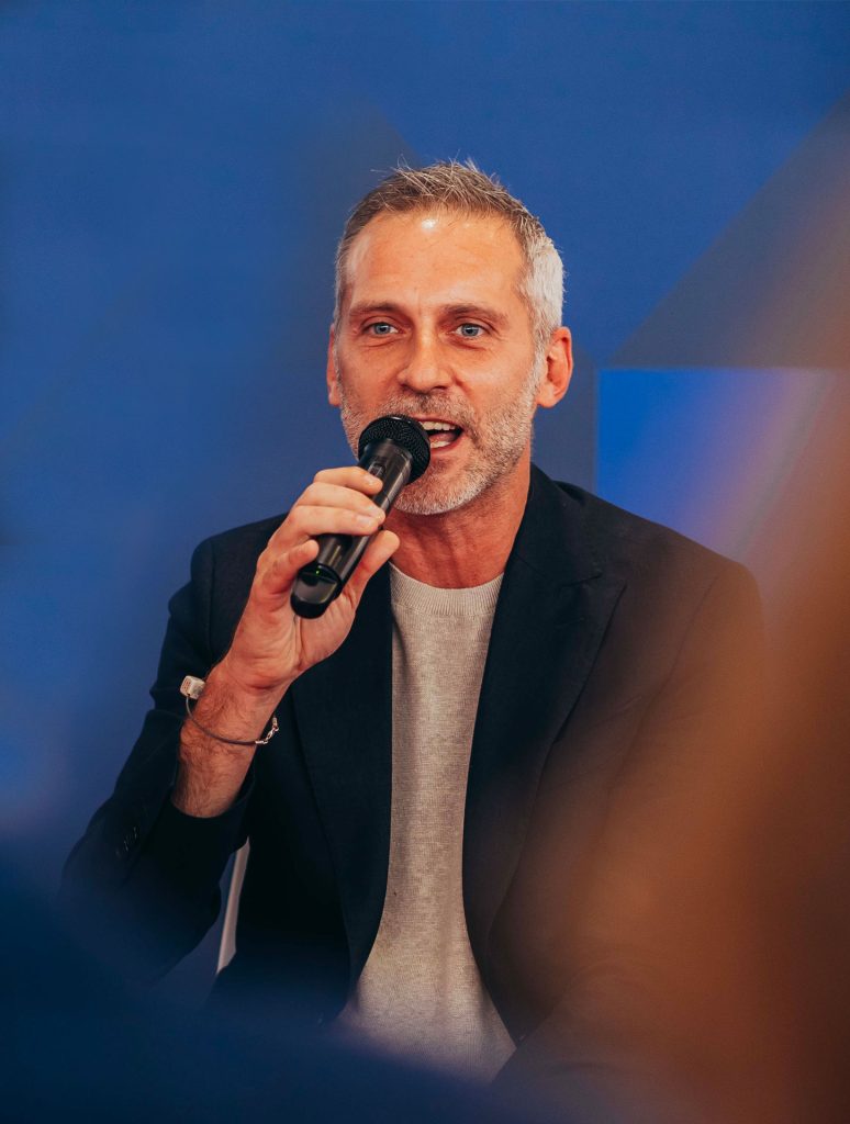 Marvin Milanese en un acto