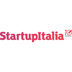 StartupItalia logo in pink with a small emblem on the right.